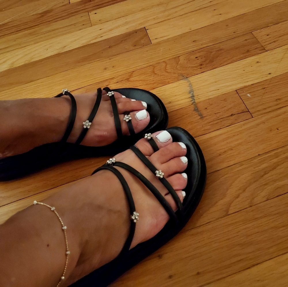 Seychelles Black Sandals ❤